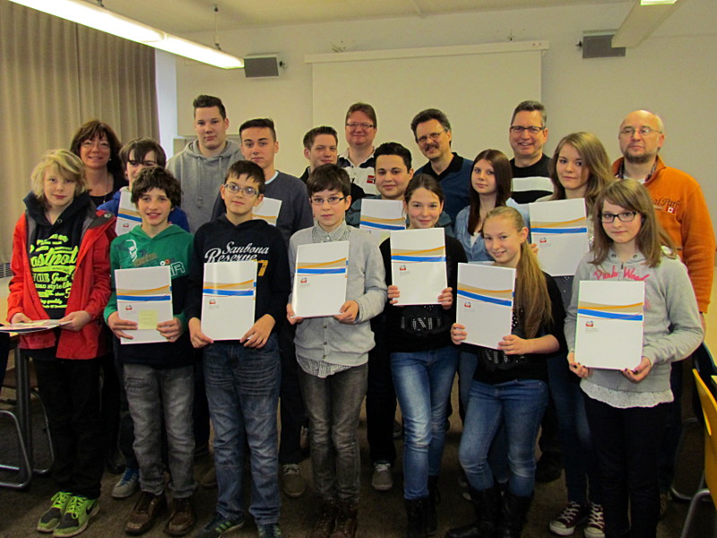 Die erfolgreichen Teilnehmer der Willy-Brandt-Gesamtschule Bergkamen am Biber-Informatikwettbewerb
