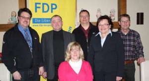 Der Vorstand der Bergkamener FDP (v.l.): Andree Saatkamp, Rainer Seepe, Marion Kuehn-Seepe, Hans-Jürgen Menz, An-gelika Lohmann-Begander, Volker Totzek 
