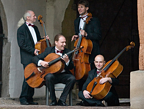 Das Cello-Quartett "Rastrellis" gastiert am 14. November im studio theater.