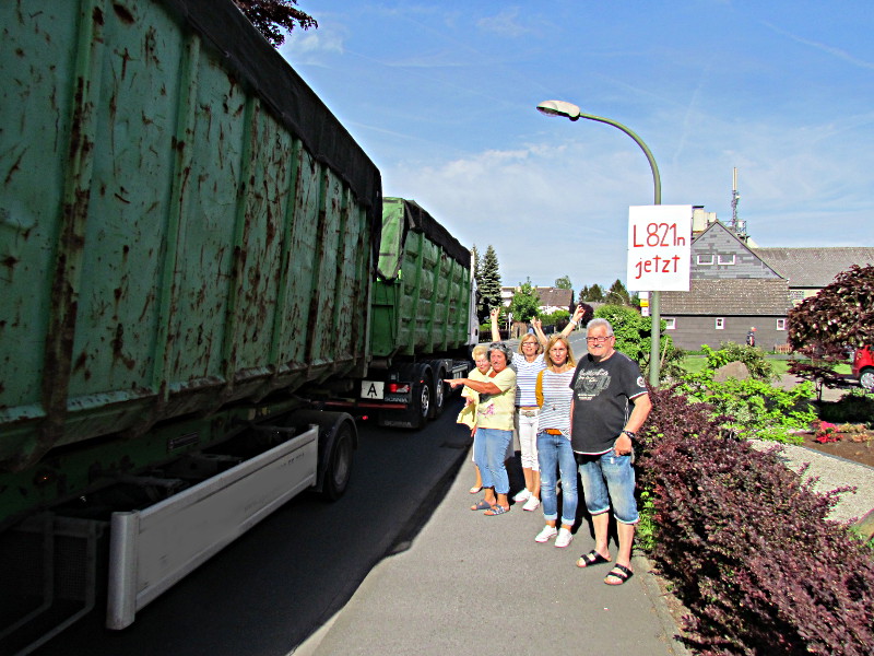 Anlieger fordern, den Lkw-Verkehr von der Kampstraße zu verdrängen. 