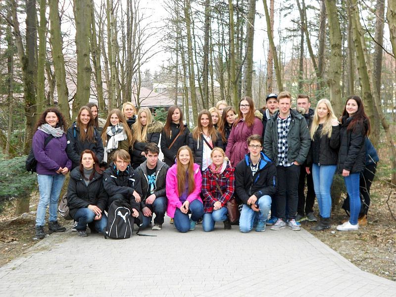 Die Bergkamener Schüler mit ihren Gastgebern bei einem Besuch von Zakopane.