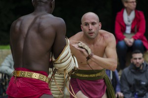 Ganz schön heftig: Die Gladiatoren zeigten Kampfkunst.