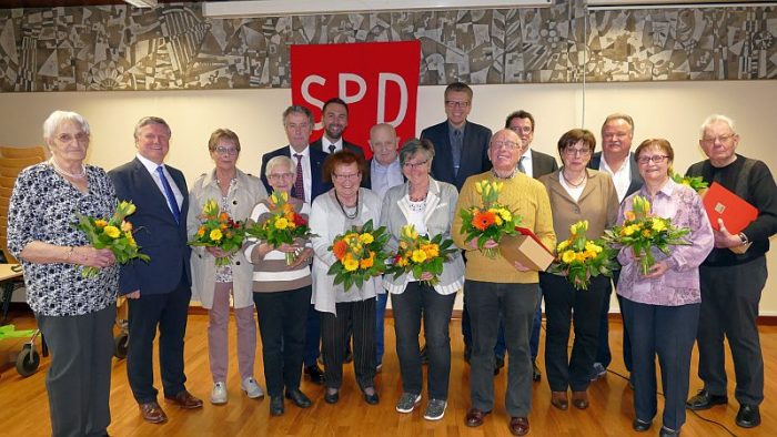 Spd Ortsverein Bergkamen Mitte Ehrt Seine Treuen Mitglieder