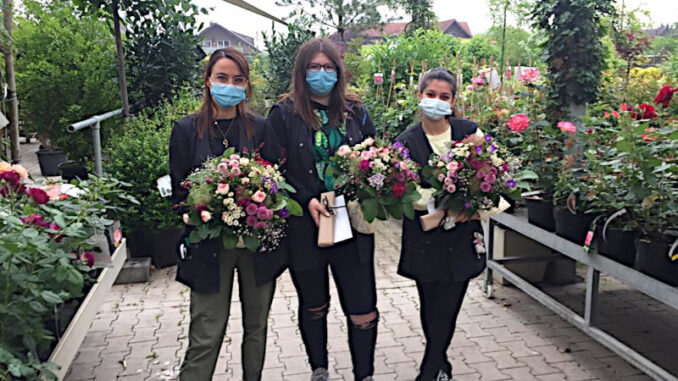GartenCenter röttger gratuliert den erfolgreichen Azubis Bergkamener